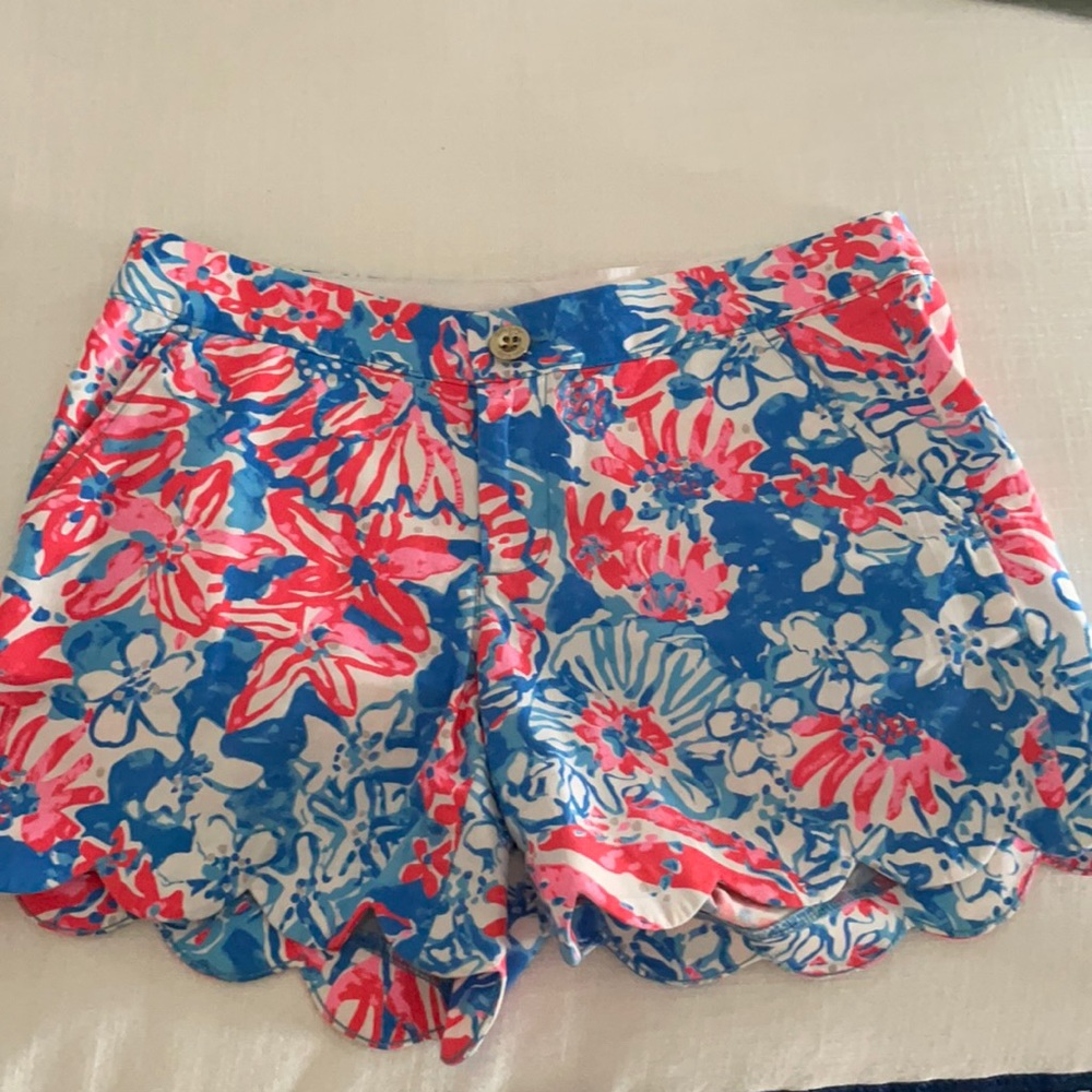 Printed Lilly Pulitzer Buttercup Shorts